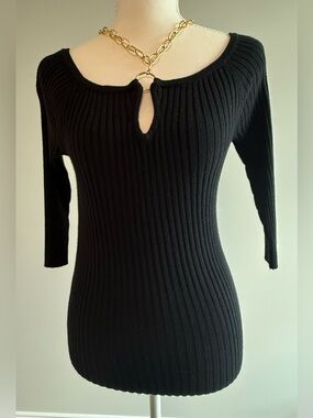 VENUS Black Ribbed Sweater with Gold Hardware & Three-Quarter Sleeves Small